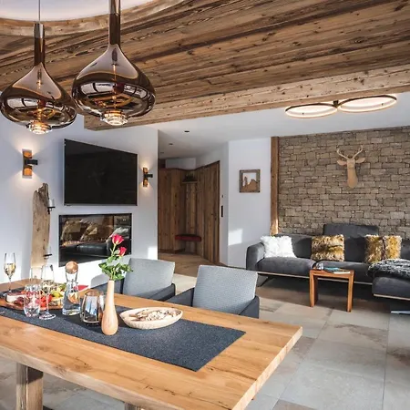 Steinbock Mit Ueppigem Genusskorb Fuer Zwei בקתה *